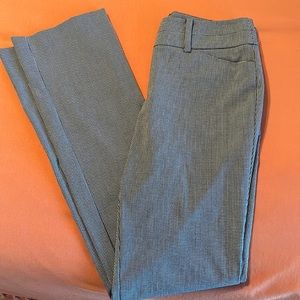 Womens New York and Co dress pants. Size 2 Tall.
